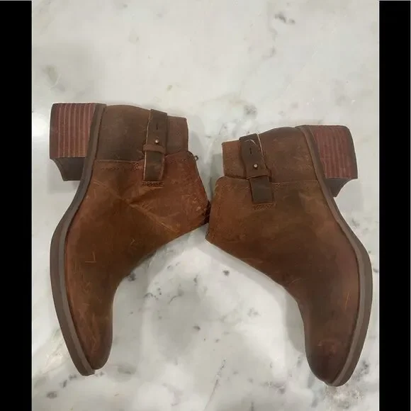 KORKS Sonya Ankle Bootie - Picture 13 of 16